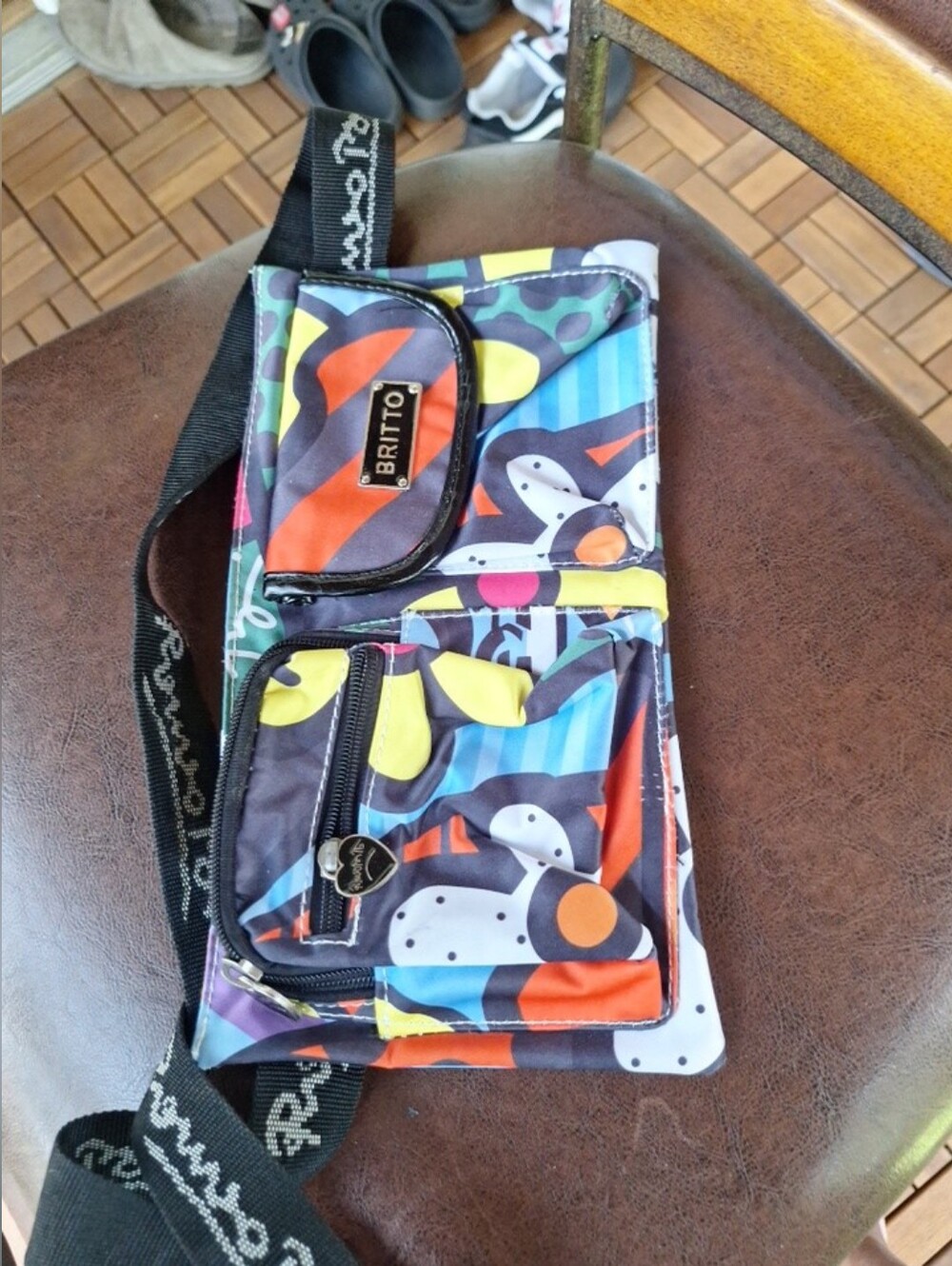 ROMERO BRITTO Colorful Abstract Print Crossbody Bag - Multicolor